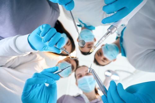 Choisir un dentiste qui travaille en équipe